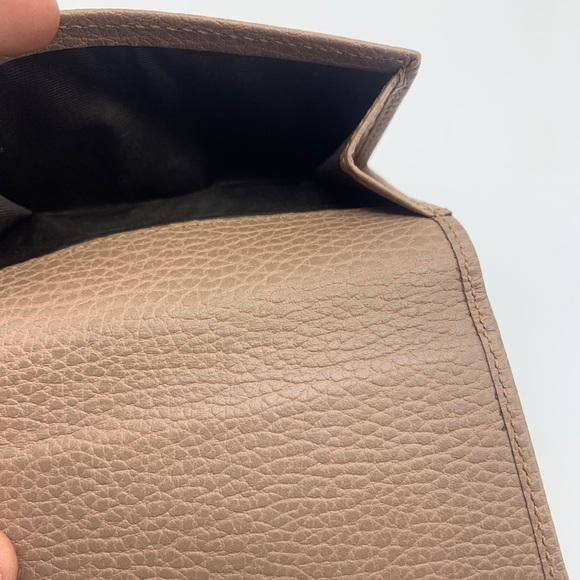 SOLD!!!! Gucci Compact Wallet, Marmont, Textured Leather, Beige - Picture 10 of 10